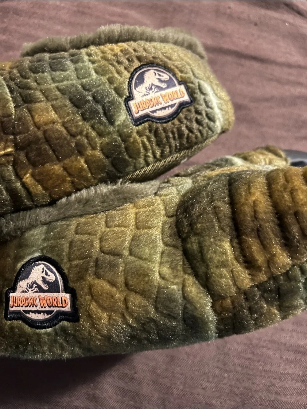 Jurassic World By Universal Dinosaur Claw Plush Slipper Kids US 2-3